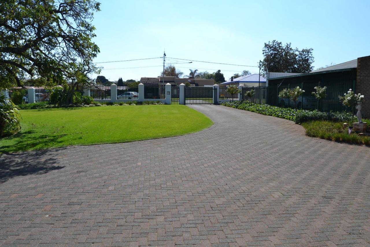 Lekkerrus Guesthouse Krugersdorp Kültér fotó